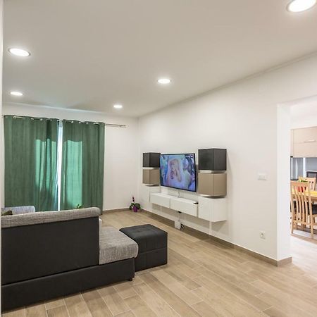 Appartamento Acoustic Makarska Esterno foto